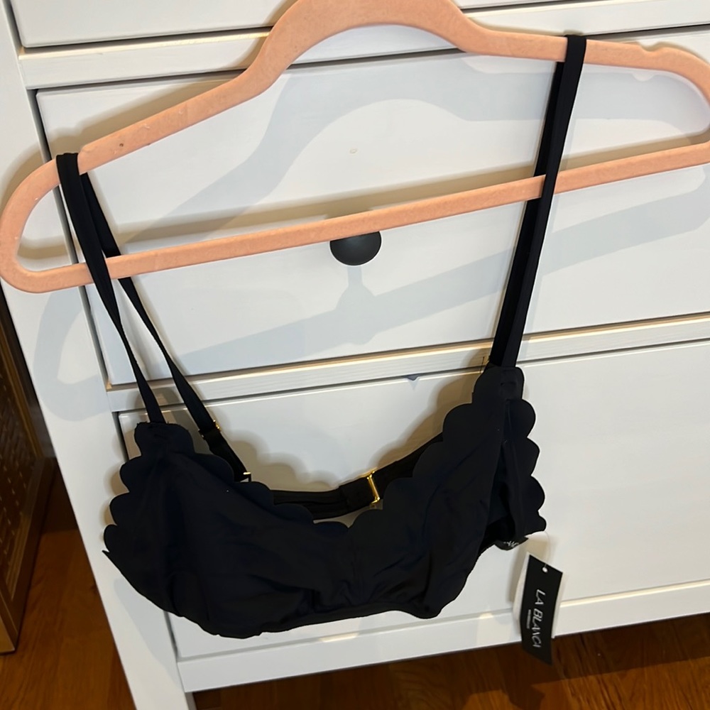 NWT Scalloped Bikini Top XL
